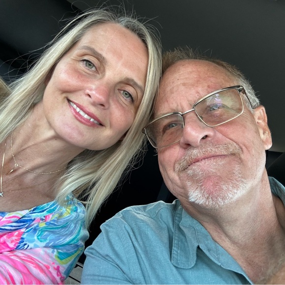 Meet your Posher, Josette & William. - Picture 1 of 1